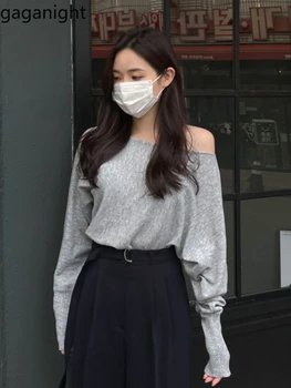 Gaganight Женски корейски френски шик лек пуловер с открити рамене и дълги ръкави 2023, женски есента нов свободен пуловер, топ