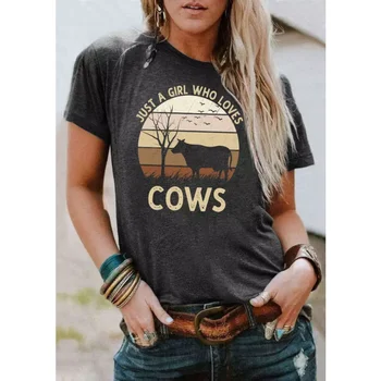 Дамски тениски Rheaclots Just A Girl, която обича тениски с образа на крави
